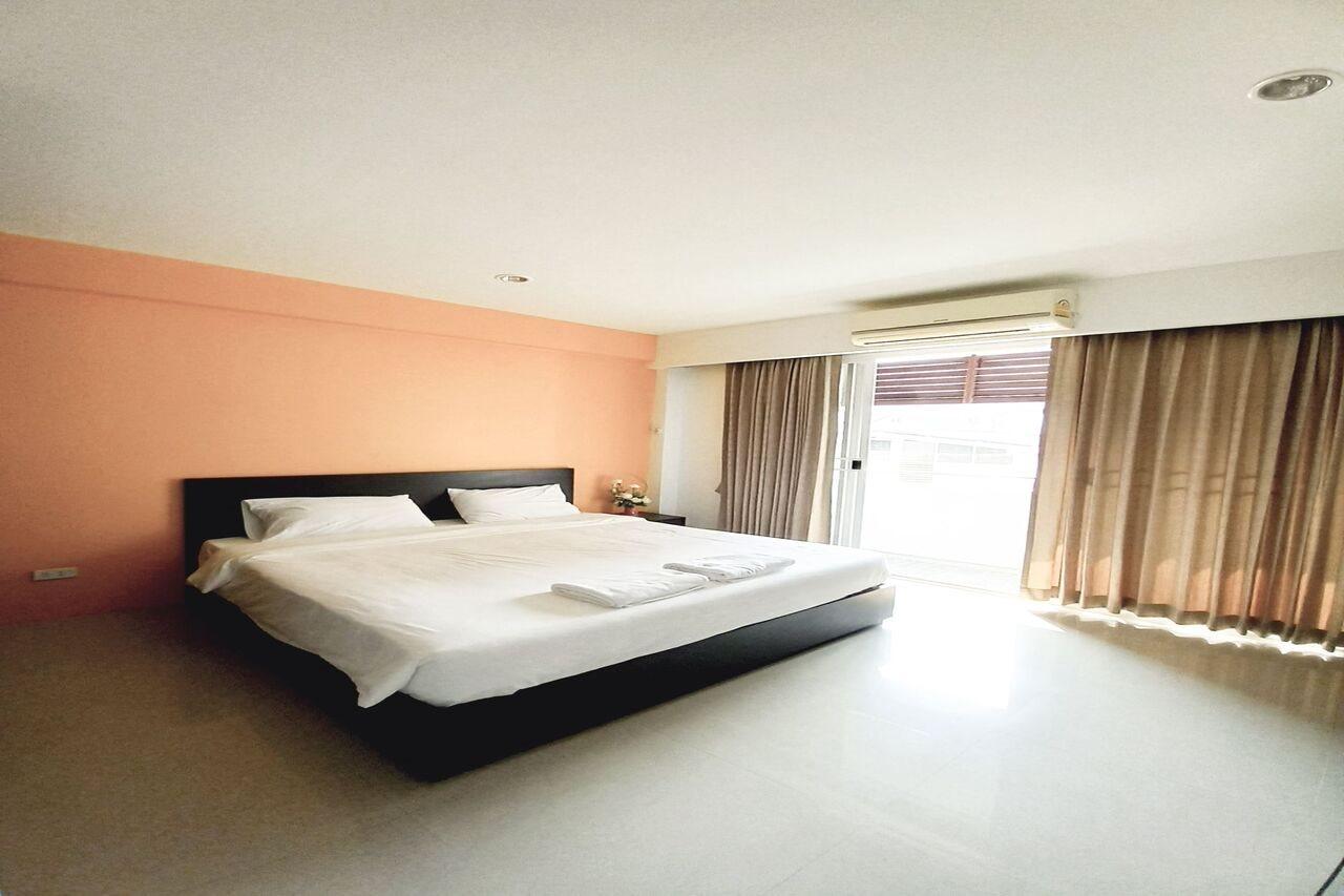 Ruan Plaisoi Apartment Банкок Екстериор снимка