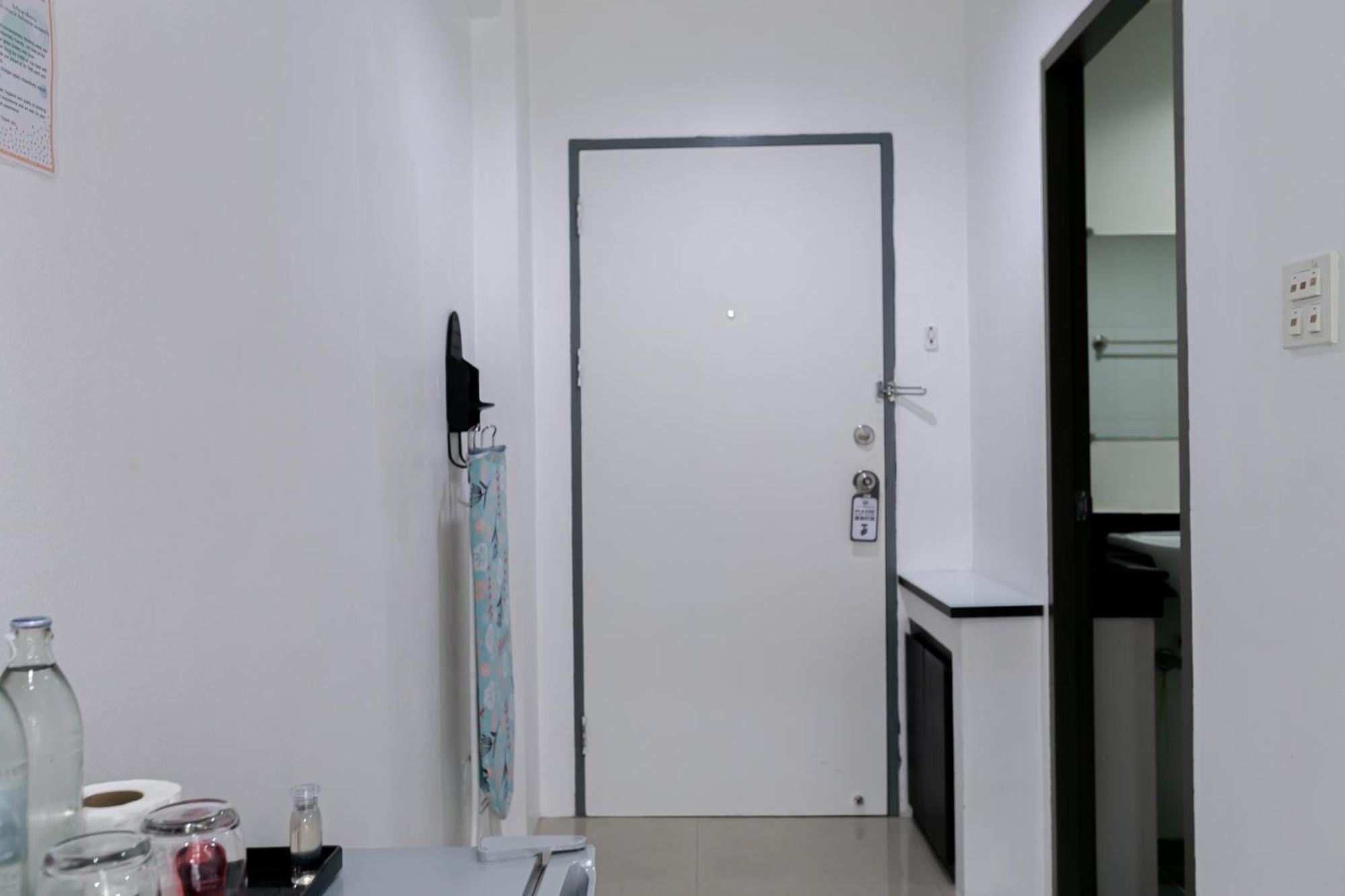 Ruan Plaisoi Apartment Банкок Екстериор снимка