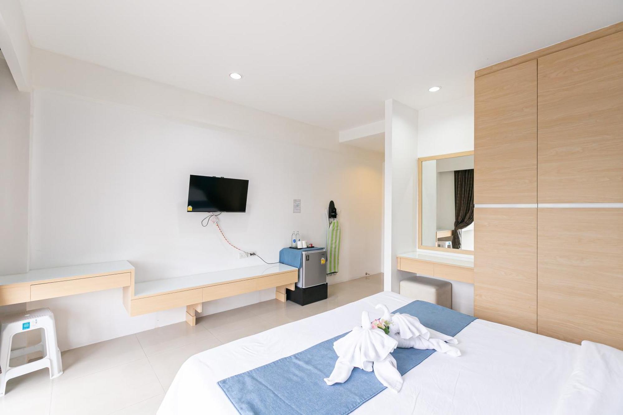 Ruan Plaisoi Apartment Банкок Екстериор снимка