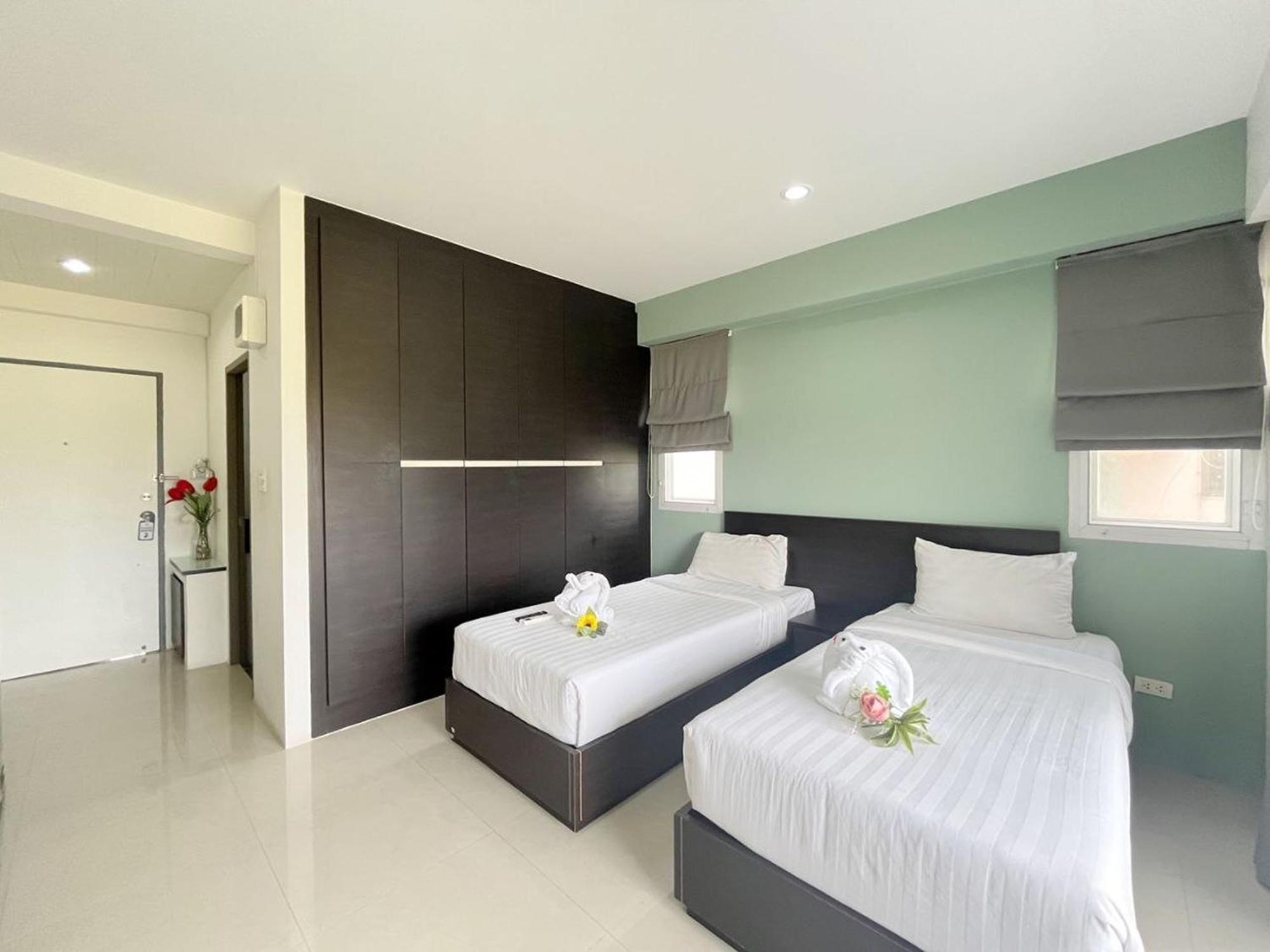 Ruan Plaisoi Apartment Банкок Екстериор снимка